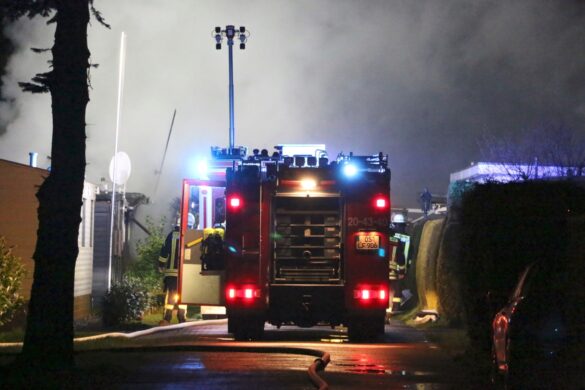 Holzhaus brennt auf Campingplatz in Melle ab