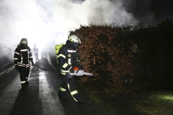 Holzhaus brennt auf Campingplatz in Melle ab