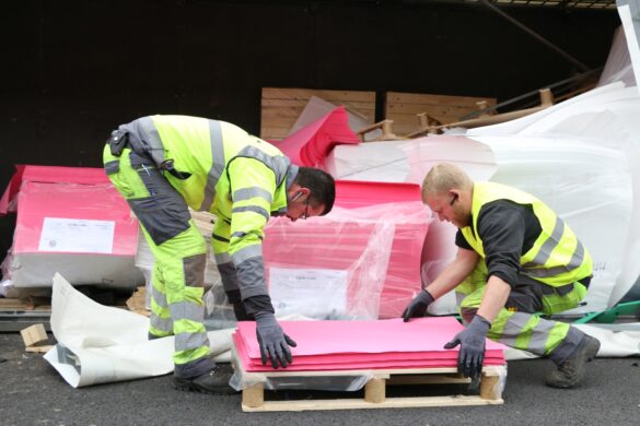 LKW blockiert Autobahn – Bergung auf der A1 bis zum Nachmittag
