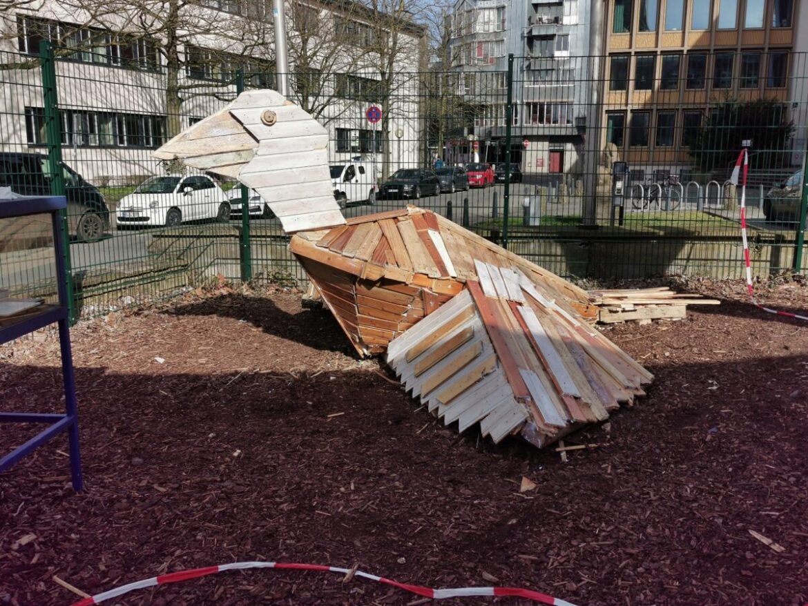 Friedenstaube an der Osnabrücker Friedensschule. / © Frank Gillich