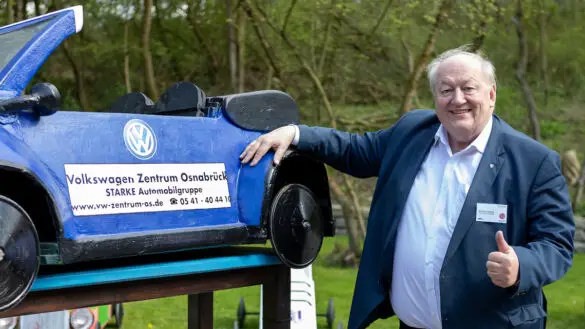 Michael Starke ist einer von etlichen Sponsoren des Seifenkistenrennens. / Foto: Dieter Reinhard