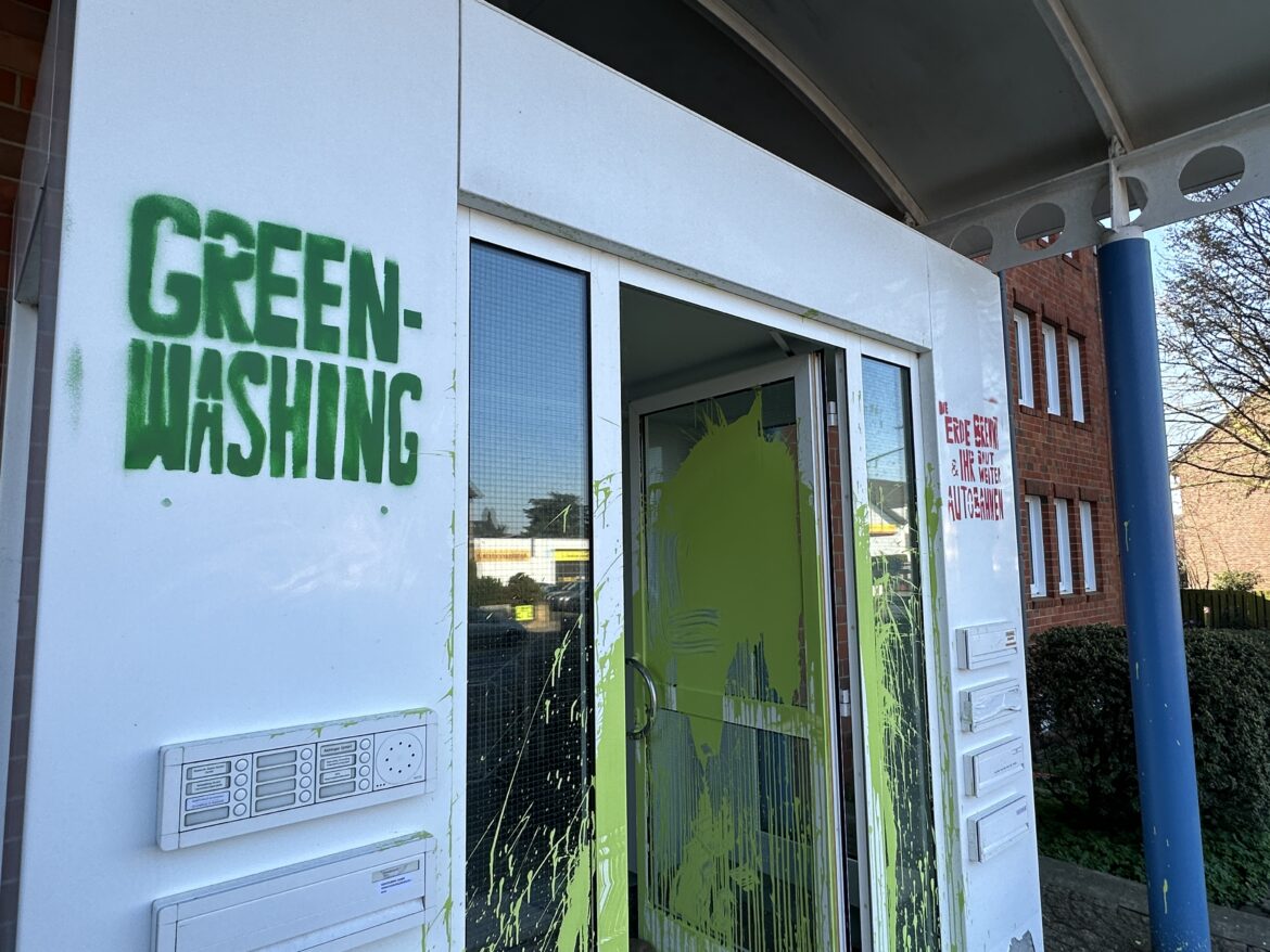 Beschmiertes SPD-Büro in Hellern / Foto: Pohlmann