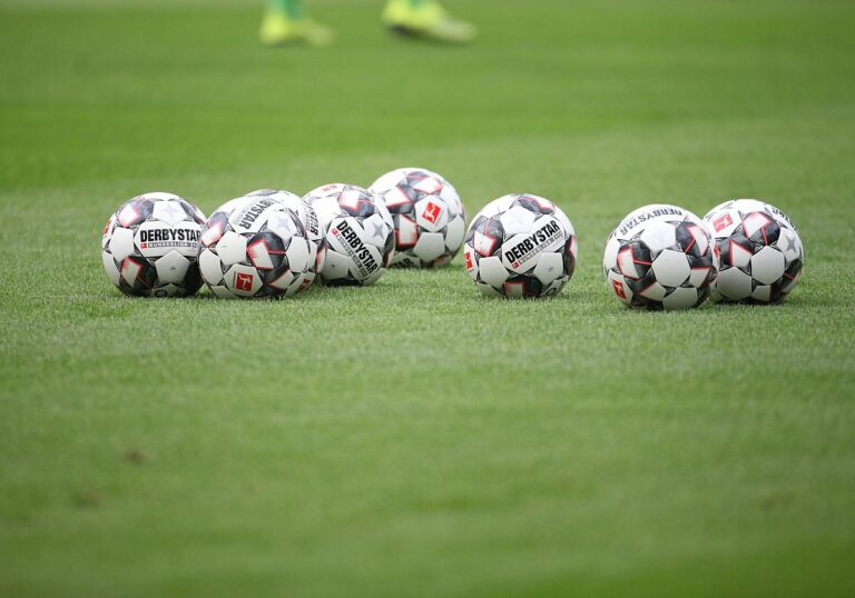 2. Bundesliga: Tabellenführer Darmstadt schlägt Paderborn