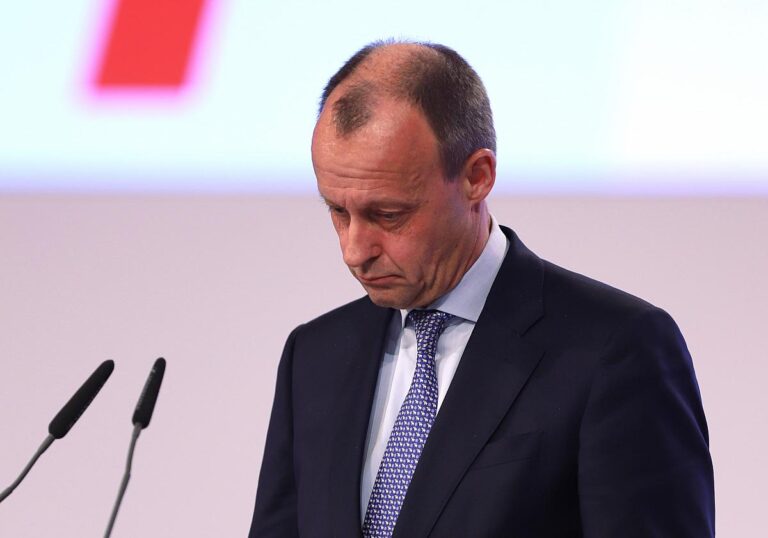 Forsa: Union fällt unter 30-Prozent-Marke