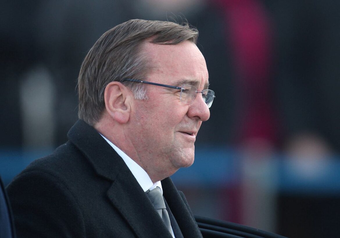 Verteidigungsminister plant personelle und strukturelle Änderungen