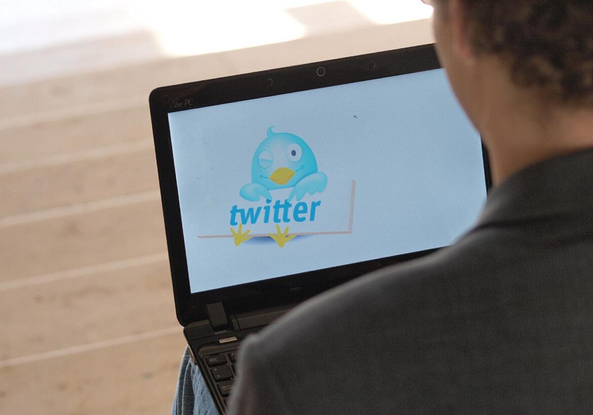 Chebli begrüßt Bußgeldverfahren gegen Twitter