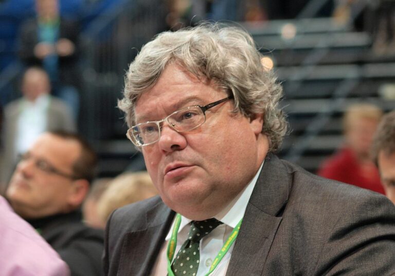 Bütikofer sieht Grüne in der China-Politik dicht bei FDP