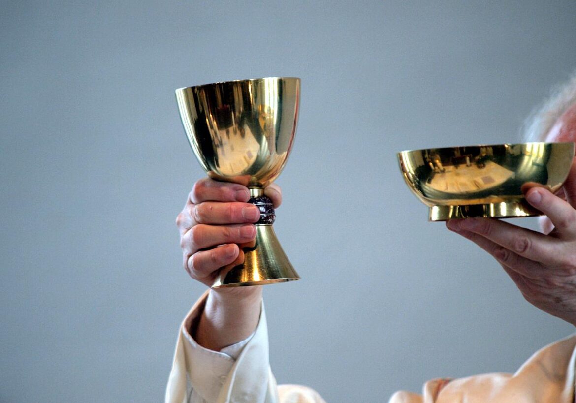 Kirchen geraten durch Mitgliederschwund in Bedrängnis