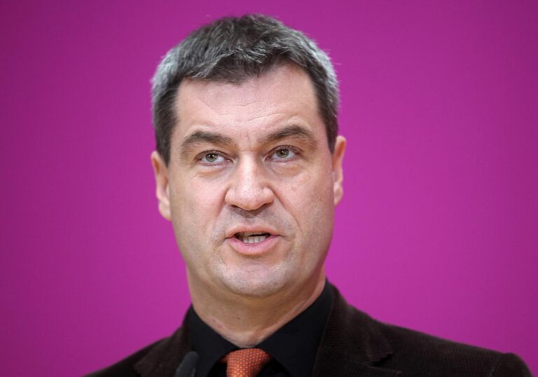 Klingbeil wirft Söder Politik “im Panikmodus” vor
