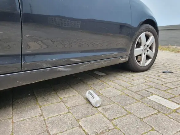 Kollision mit Zivilstreife bei Flucht vor der Polizei, Rollerfahrer muss in Haft