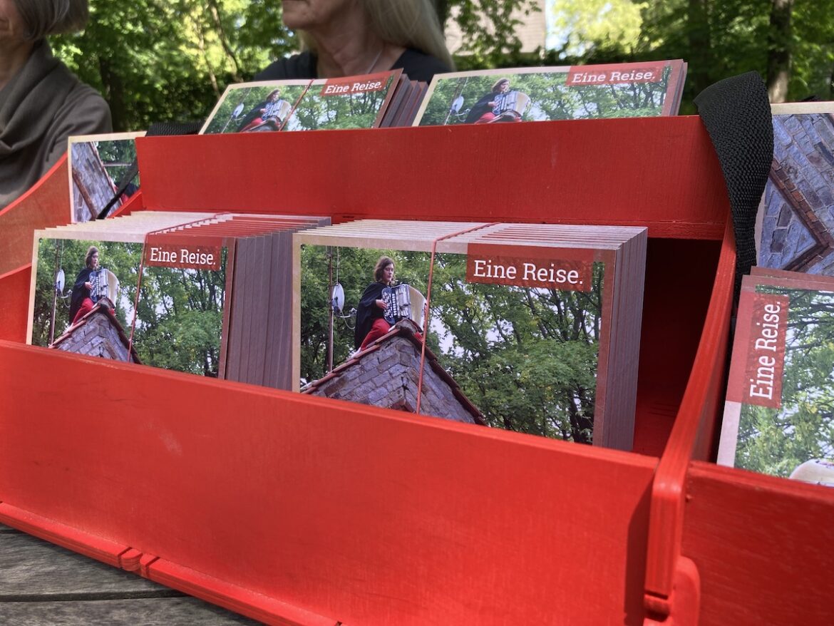 2.000 Exemplare sind im Gesellschaftshaus erhältlich. / Foto: Schulte