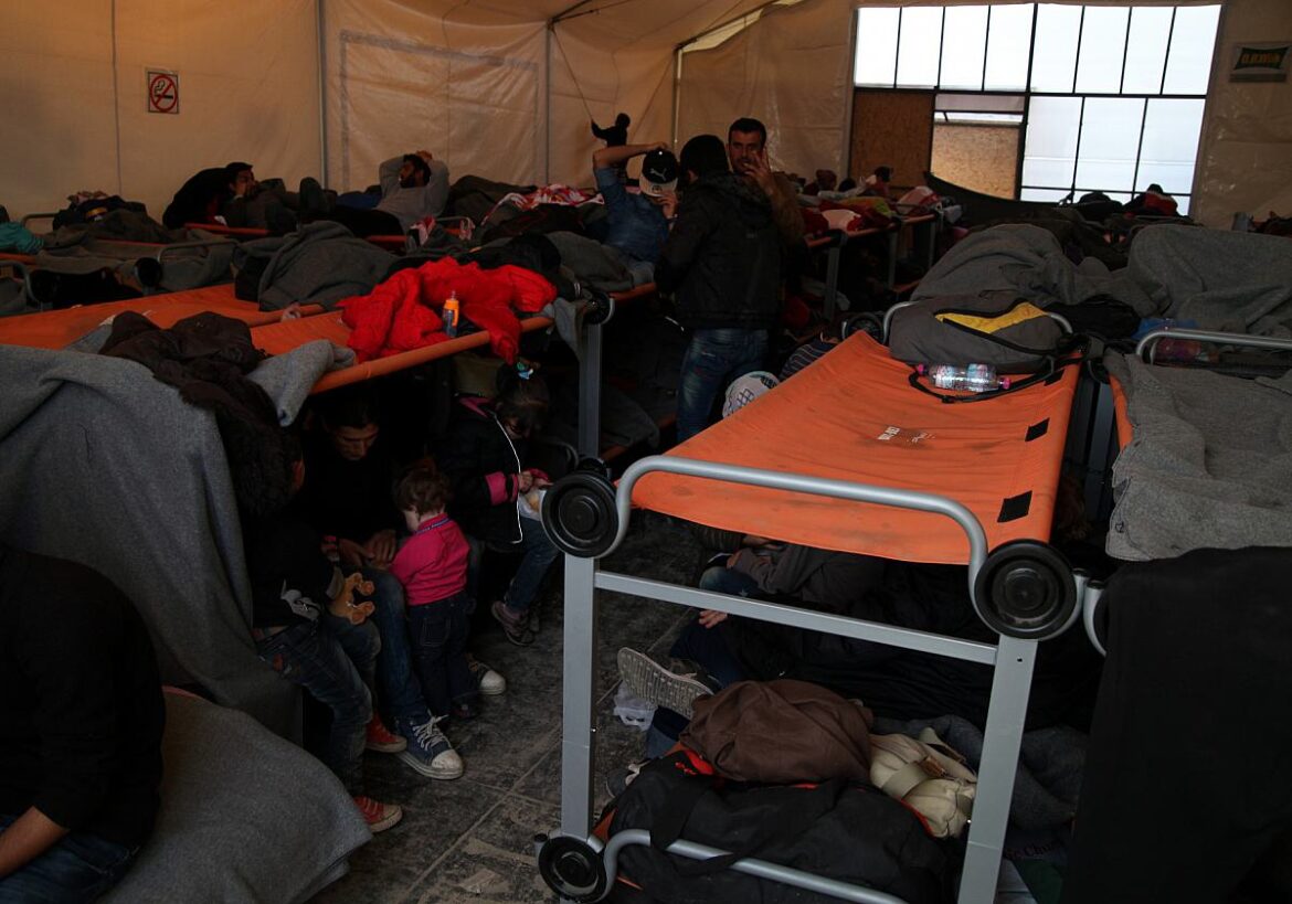 EU-Kommission unterstützt Pläne für Asylverfahren an Außengrenzen