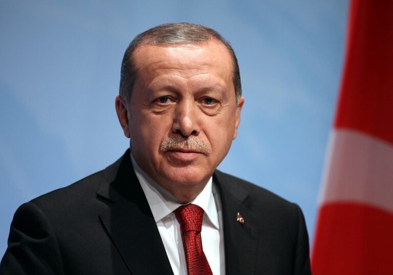 NRW-Innenminister: Erdogan setzt Wähler in Deutschland unter Druck