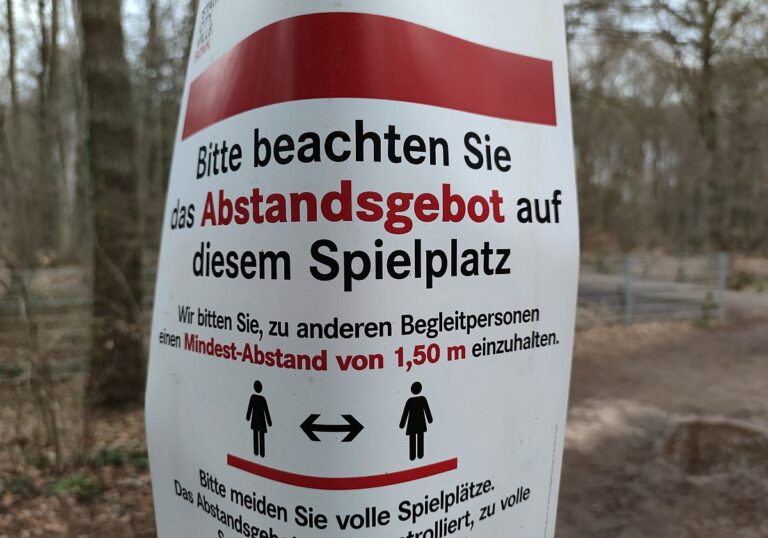 Studie: Corona-Pandemie hat Familien langfristig belastet