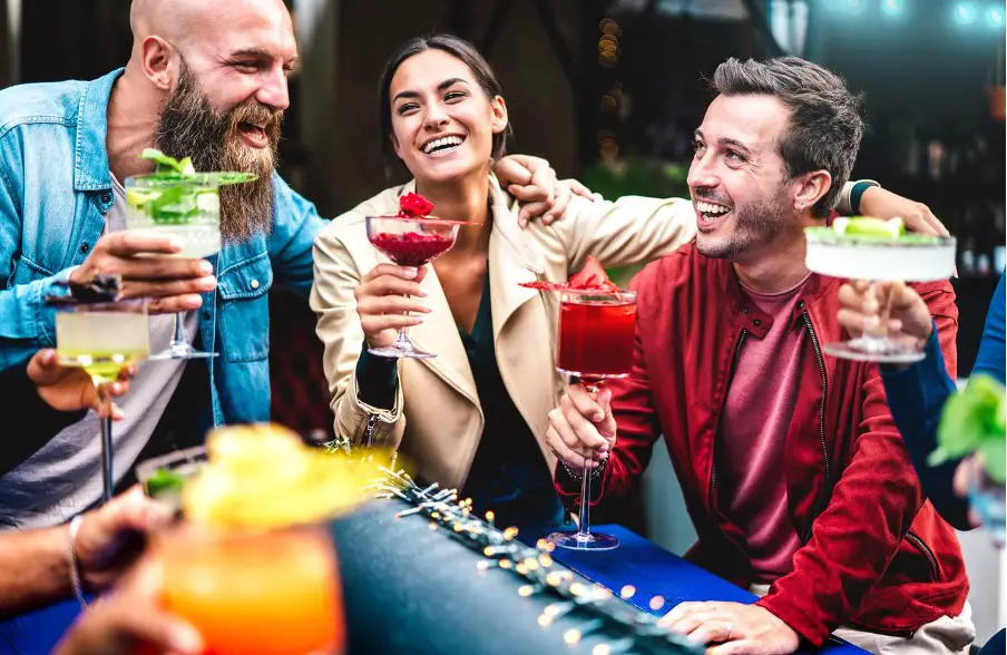 Getränke online bestellen: tolle Drinks für Firmenevents
