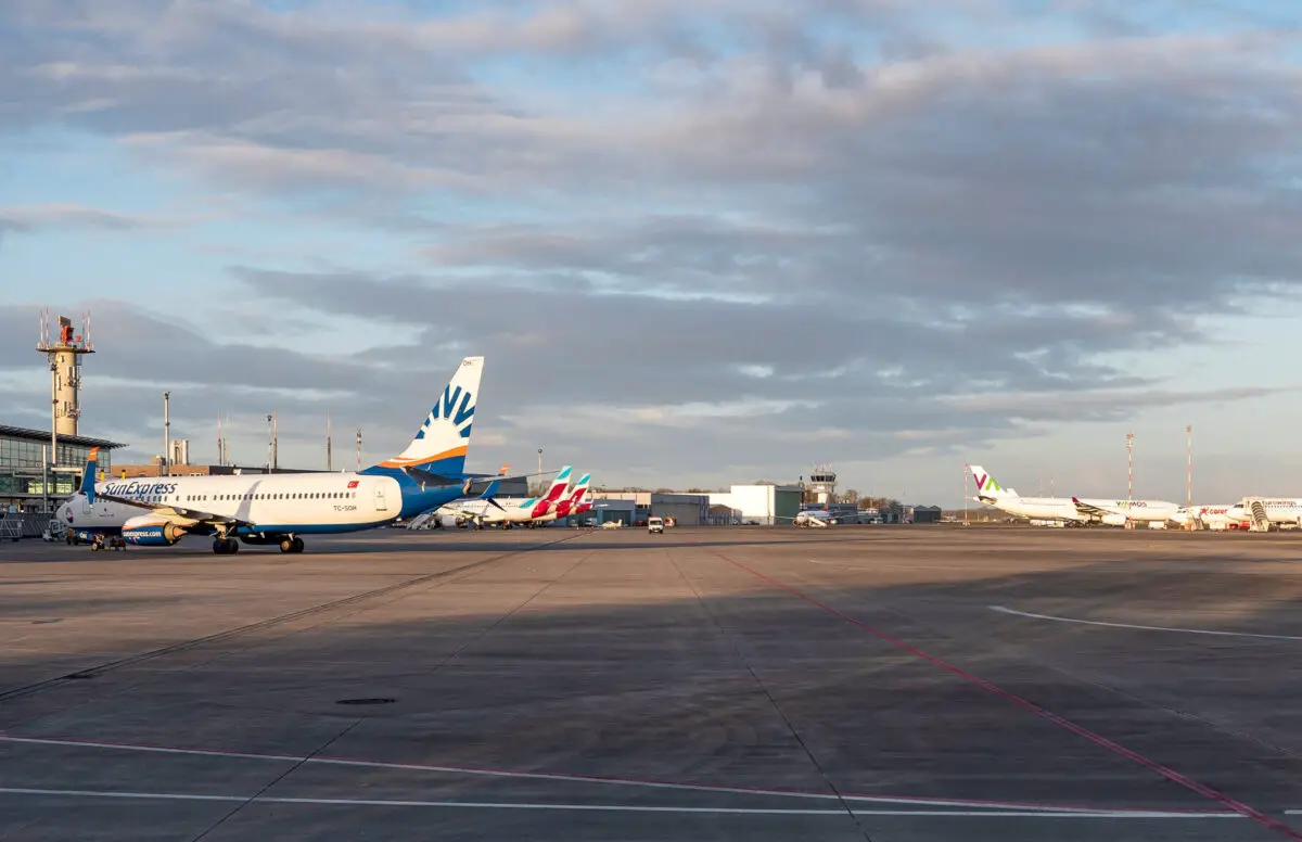Die Flugzeuge am FMO stehen in den Startlöchern für den Sommer. / Foto: FMO