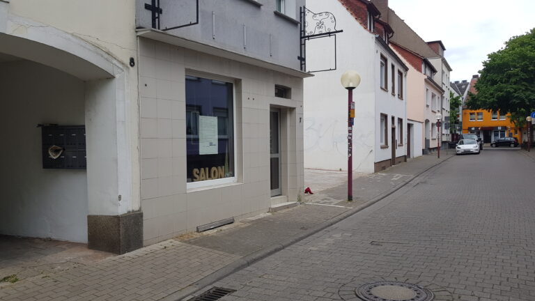 "Ihr Salon" am Klingenberg schließt. / Foto: Rykov