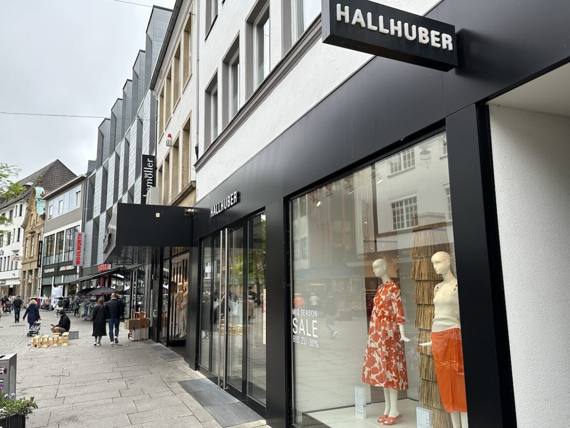 Hallhuber hat auch eine Filiale in der Großen Straße in Osnabrück. / Foto: Pohlmann