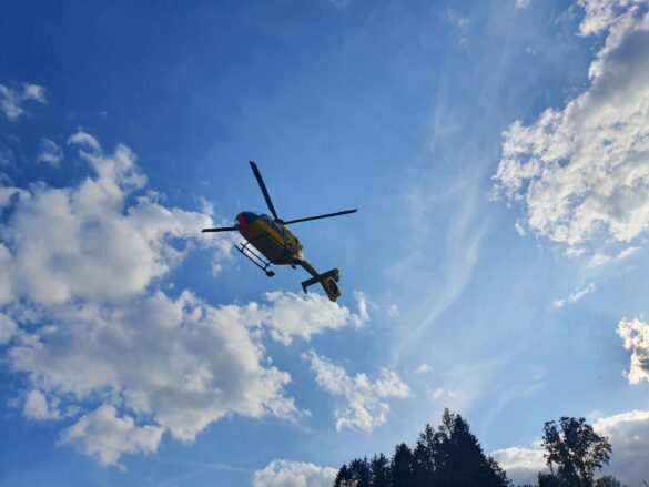 Radfahrer stürzt in Wald bei Hagen und wird schwer verletzt