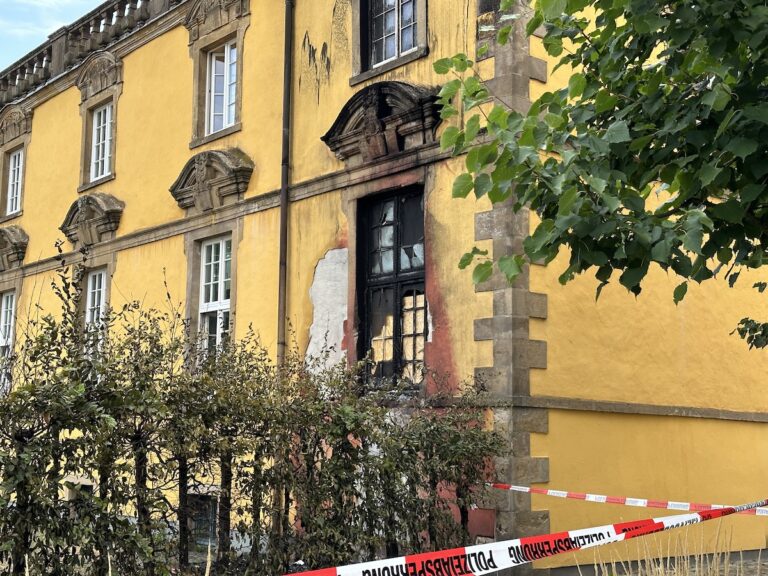 Brand am historischen Osnabrücker Schloss