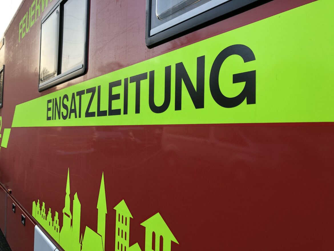 Einsatzleitung der Berufsfeuerwehr Osnabrück. / Archivbild: Pohlmann