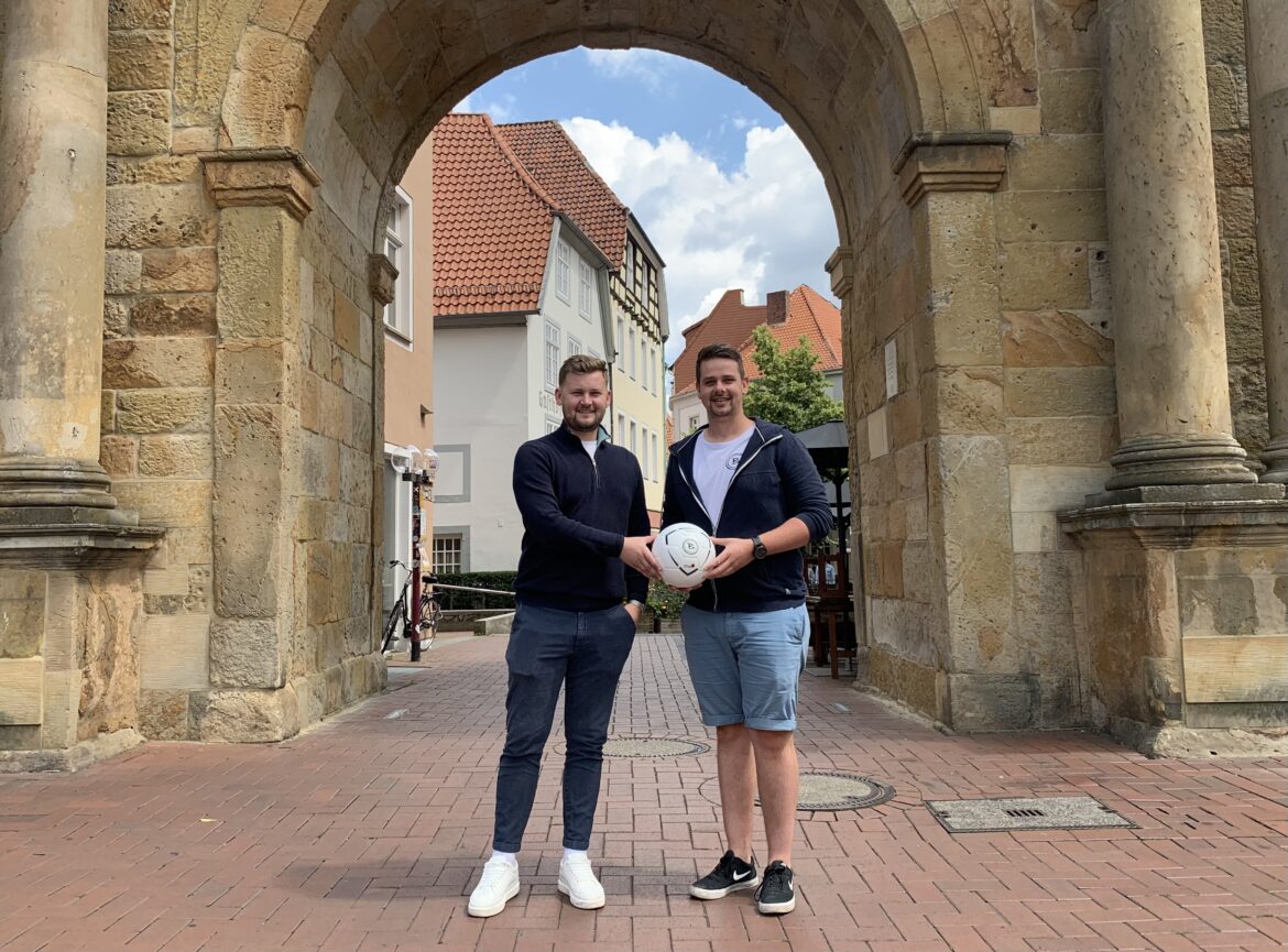 Zwei aus dem Bontura-Team: Henrik Börgel (li.) und Max Schreiber. / Foto: Guss