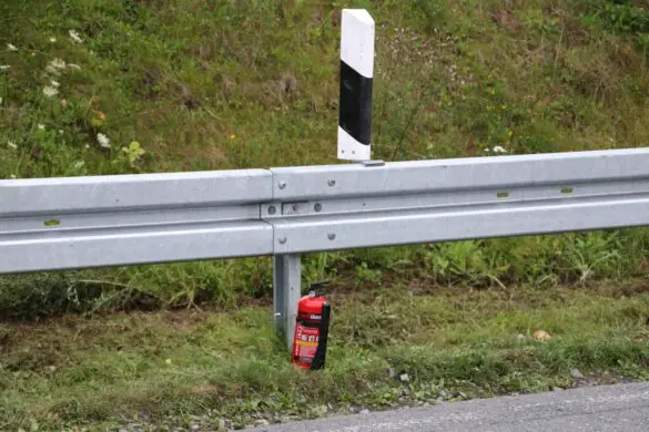 LKW-Brand auf A30 endet glimpflich, Trucker verhindern Brandausbreitung mit Feuerlöschern