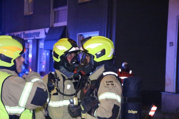 Brand in Treppenhaus, Rauch in Wohnungen am Westerberg