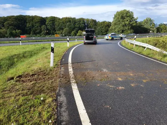 Verschmutzte Fahrbahn