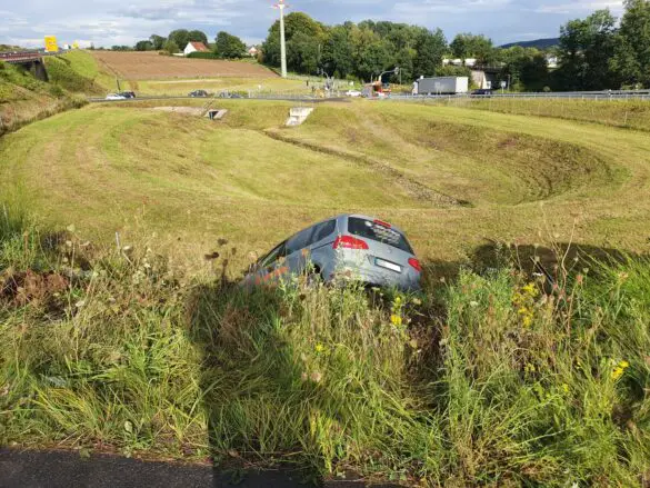 Heckansicht des abgestürzten PKW