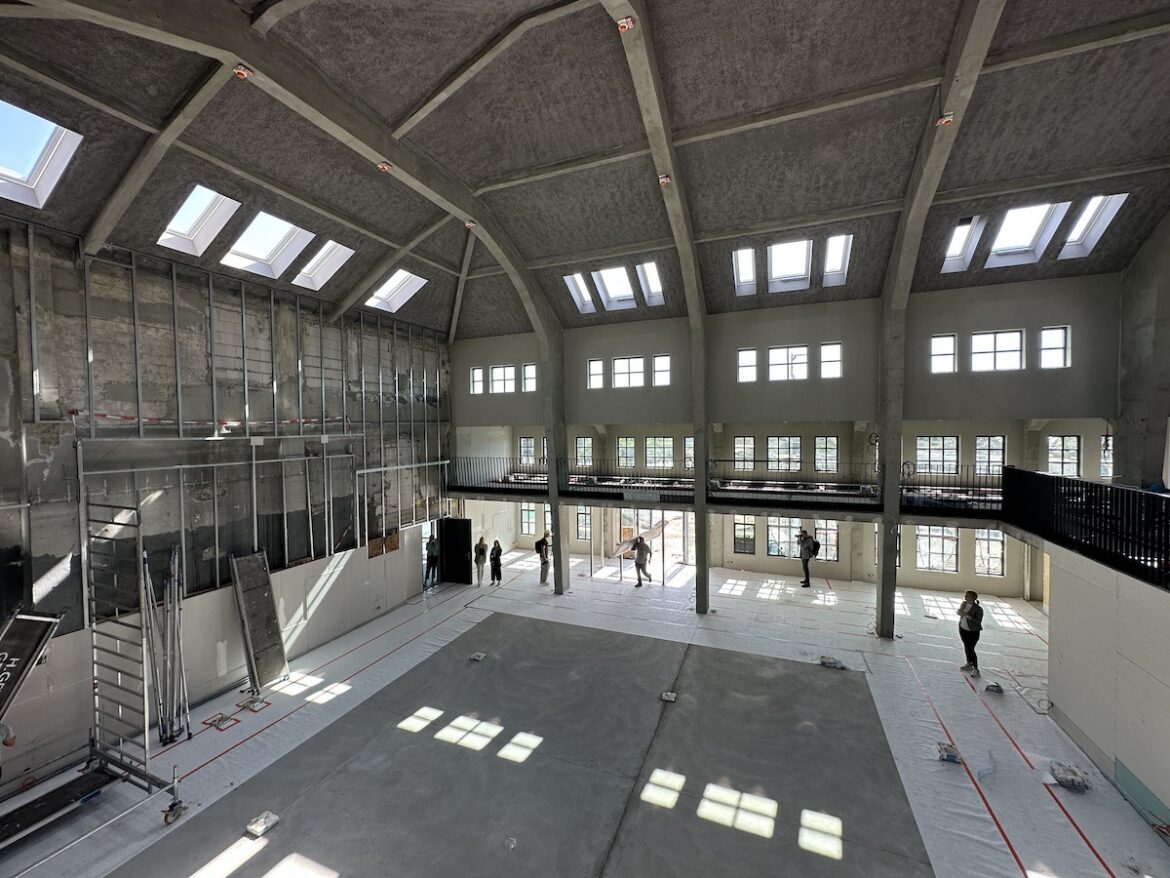 Beeindruckend! Das "Innovatorium" im alten Ringlokschuppen am Güterbahnhof im Lokviertel. / Foto: Pohlmann