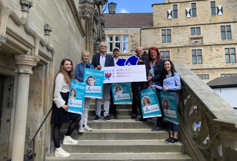 Freuen sich auf das "Labor Europa": (von links) Elisabeth Lumme, Christine Grewe, Dr. Johannes Dälken, Simon Niemann, Alfred Rotert, Patricia Mersinger und Anush Darbinyan. / Foto: Guss