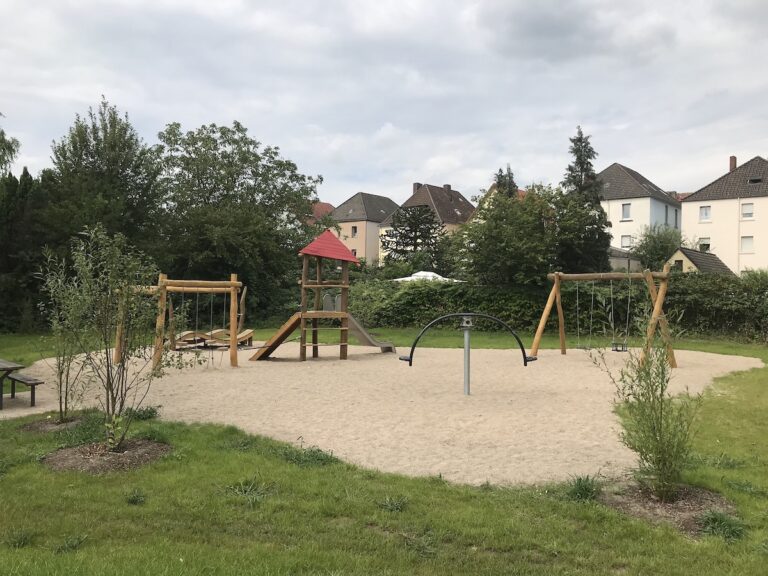 Spielplatz Tannenburgstraße / Foto: OSB, Marion Niemeyer