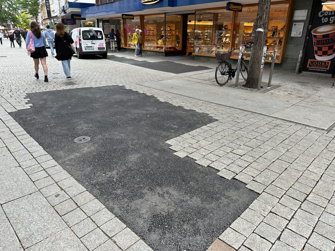 Asphalt statt China-Granit in der Osnabrücker Große Straße