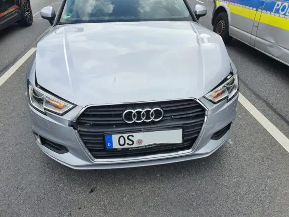 Eine Person bei Auffahrunfall mit vier PKW verletzt