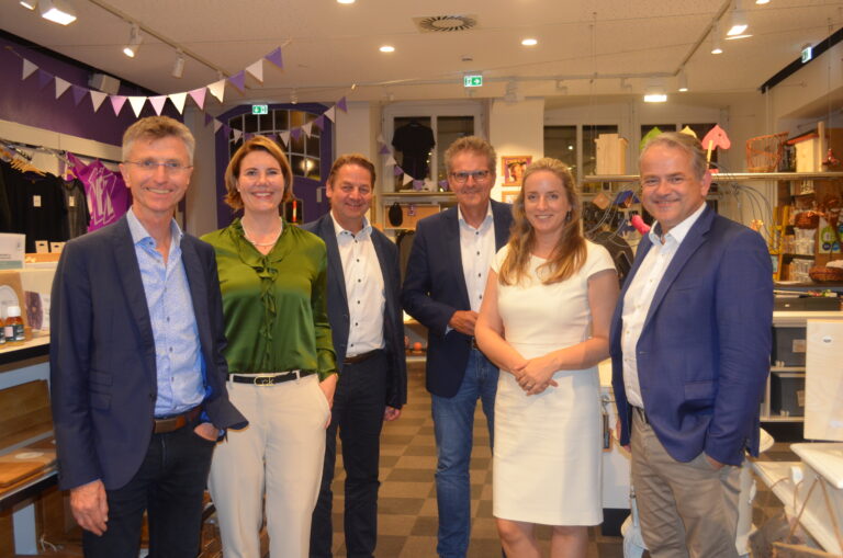 Vorstand Förderstiftung HHO (v.l.n.r. Heiner Böckmann, Maren von der Heide, Georg Hein, Guido Halfter, Lisa Simon und Thomas Veen). / Foto: Förderstiftung HHO.