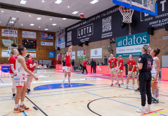 Girolive-Panthers unterliegen knapp gegen Eisvögel USC Freiburg, 30.09.2023 / Foto: Dieter Reinhard