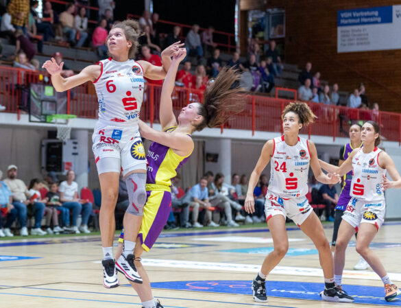 1DX27188 GiroLive Panthers Osnabrück gegen BG 74 Göttingen / Foto: Reinhard