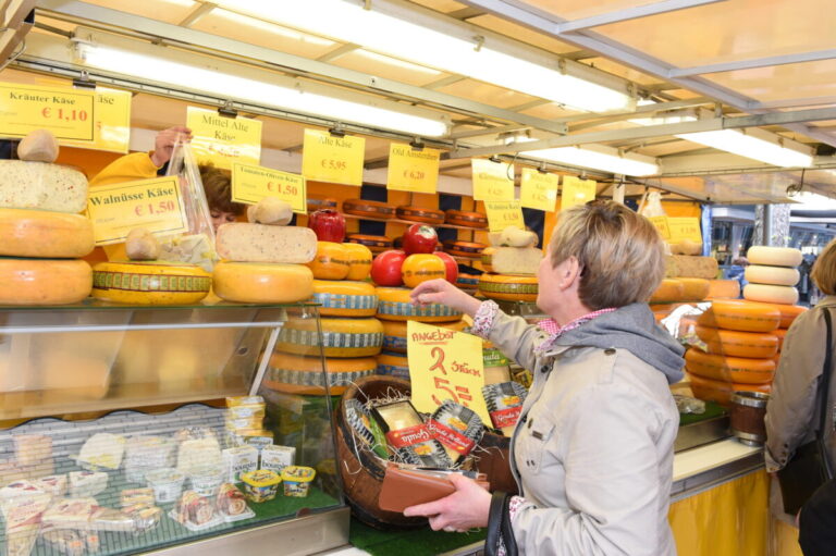 Käsestand auf dem Hollandmarkt. / Foto: Marketing Osnabrück