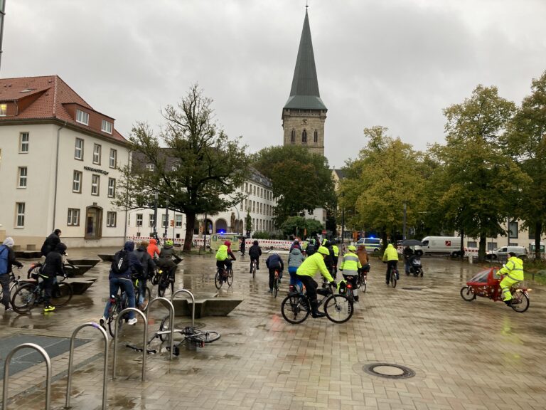 Fahrraddemo, Oktober 2023, FridaysForFuture / Foto: Dominik Lapp