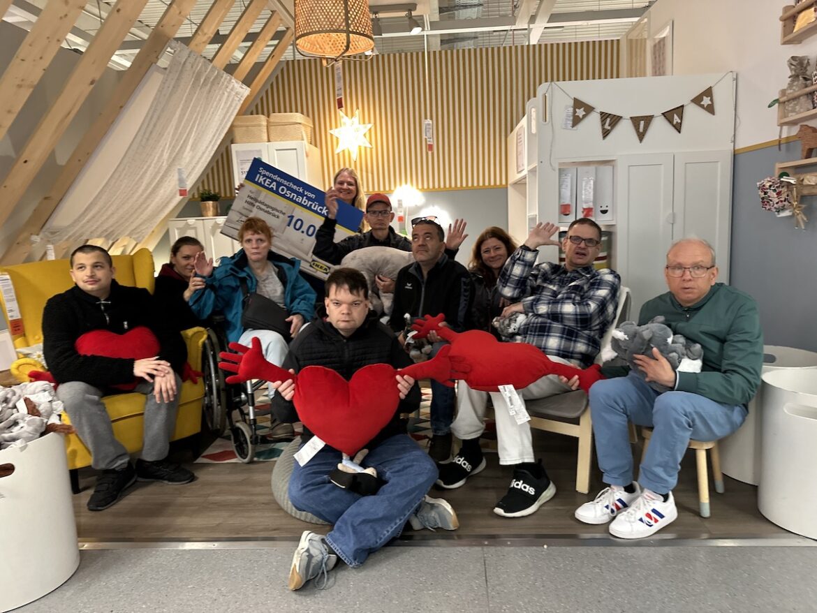 Die Wohngruppe der HHO bei Ikea / Foto: Pohlmann