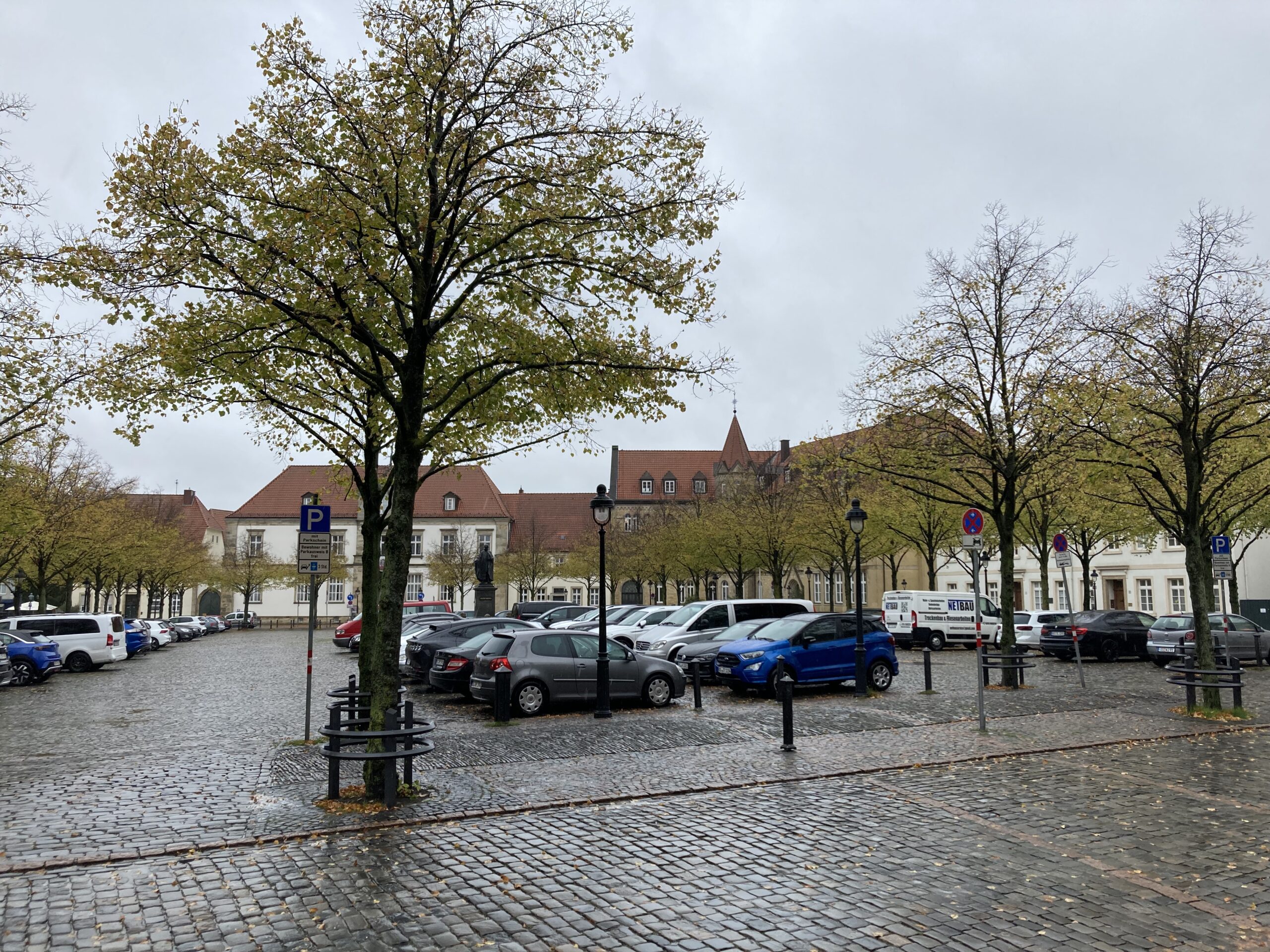 Parkplatz Große Domsfreiheit. / Foto: Dominik Lapp