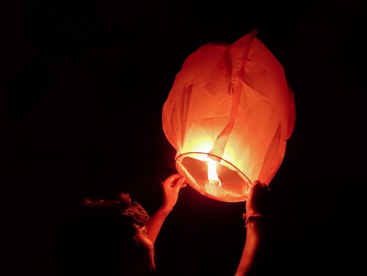 Himmelslaterne / unsplash