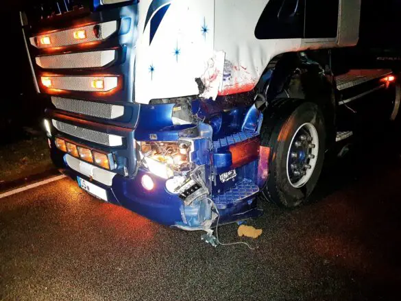 Unfall mit Pferden auf Bundesstraße bei Osnabrück / Westermann