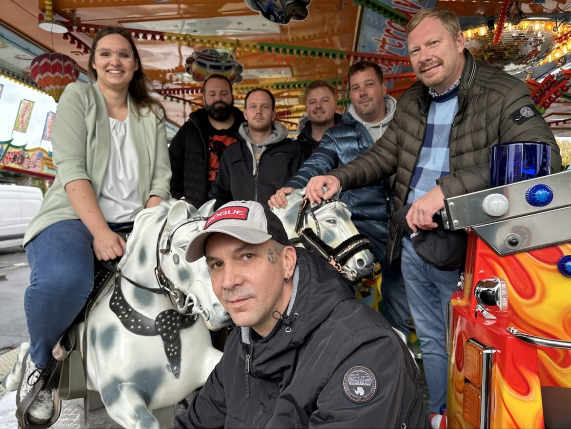 Das Team der Schausteller und von Marketing Osnabrück (mO) / Foto: Pohlmann
