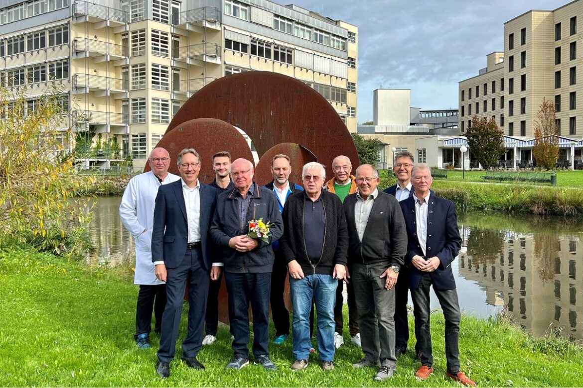 Ehrung für 40 Jahre Herzsport. / Foto: Schüchtermann Klinik