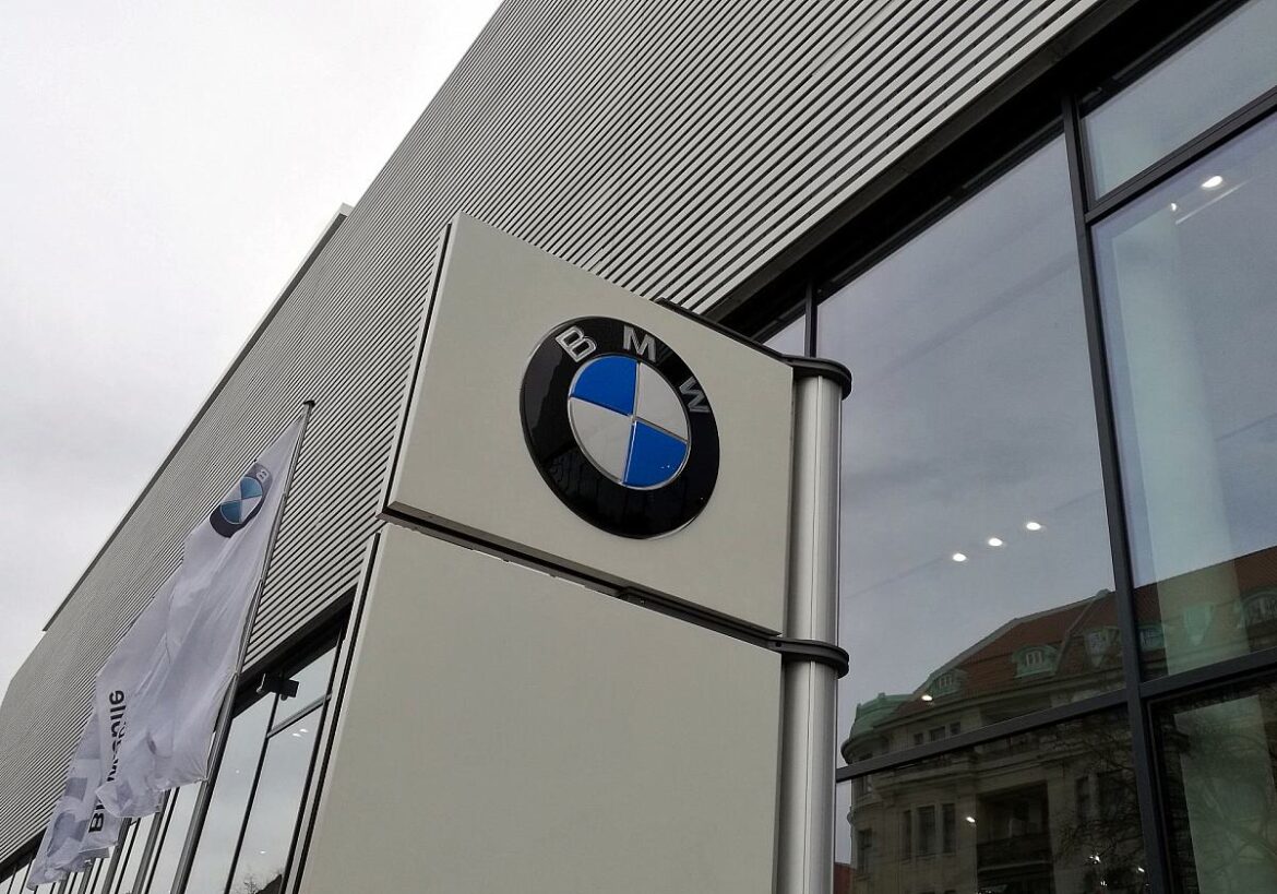 Schild BMW