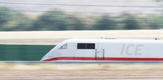 ICE der Deutschen Bahn (DB)
