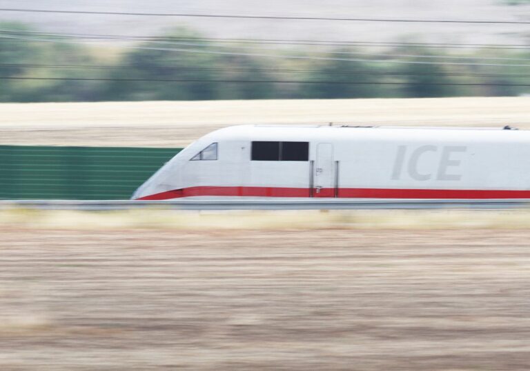 ICE der Deutschen Bahn (DB)