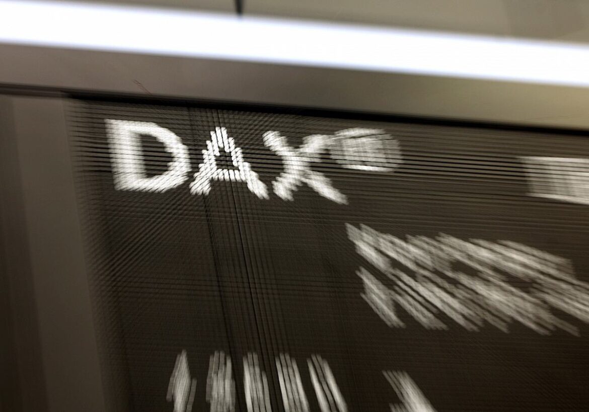 DAX